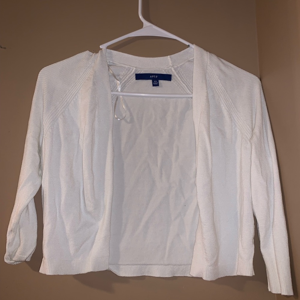 APT 9 white sweater size XS